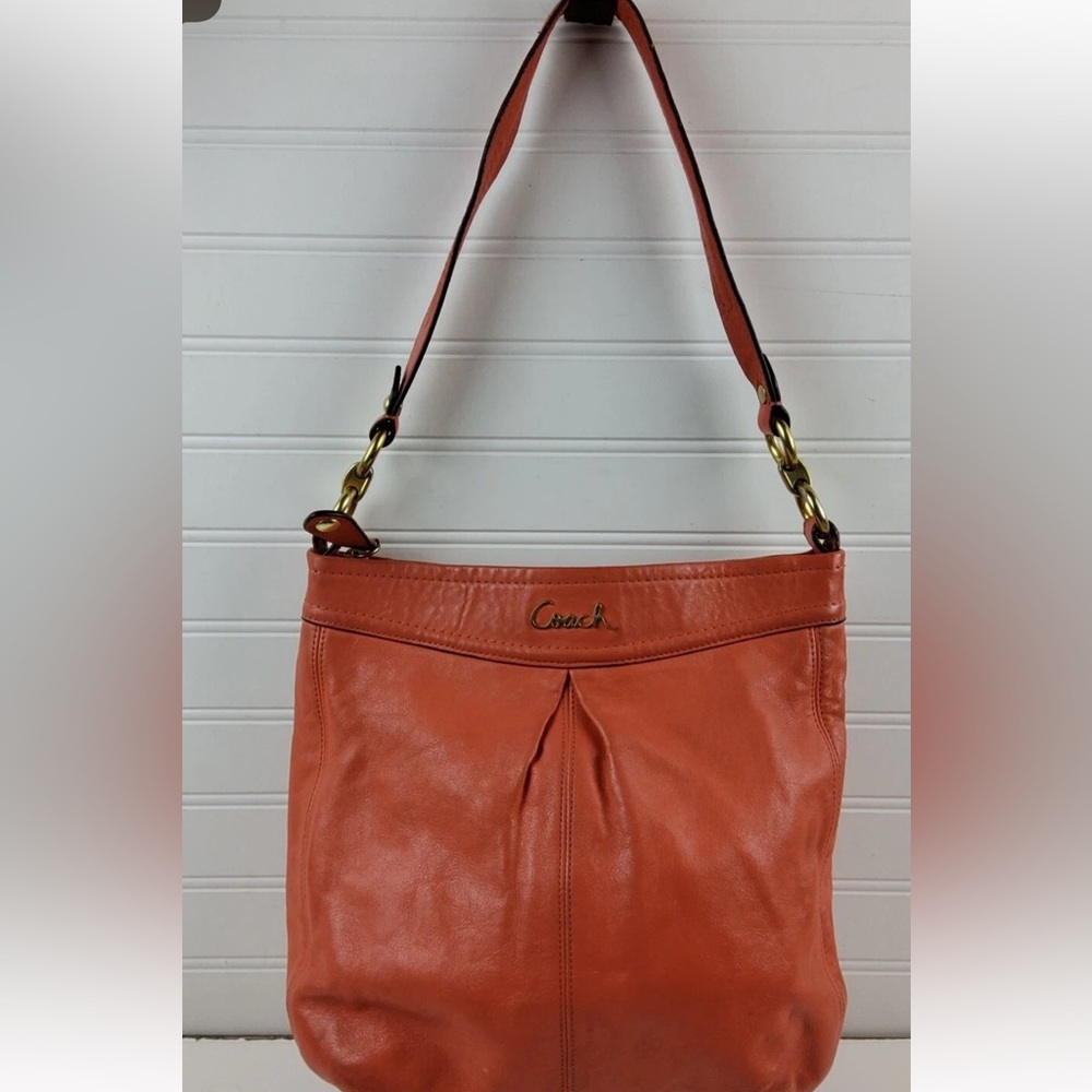 Coach Leather Pleated Shoulder Handbag Purse Coral - Picture 2 of 8